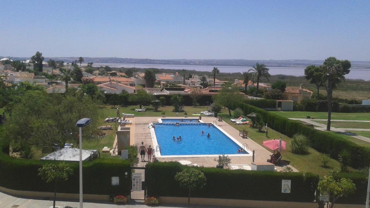 BNB Casa Frente Al Lago Rosa Torrevieja Exterior foto