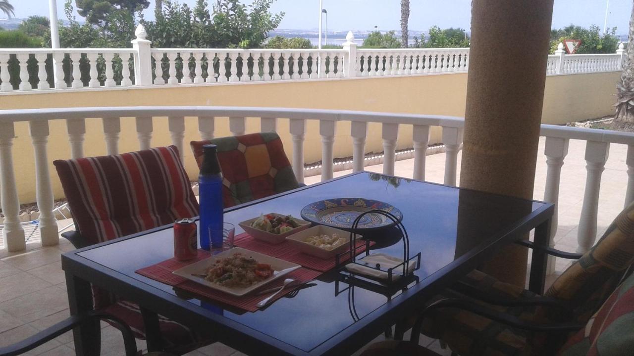 BNB Casa Frente Al Lago Rosa Torrevieja Exterior foto
